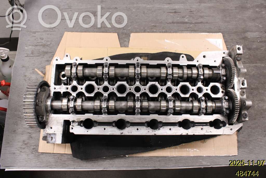 Volvo V70 Engine head 