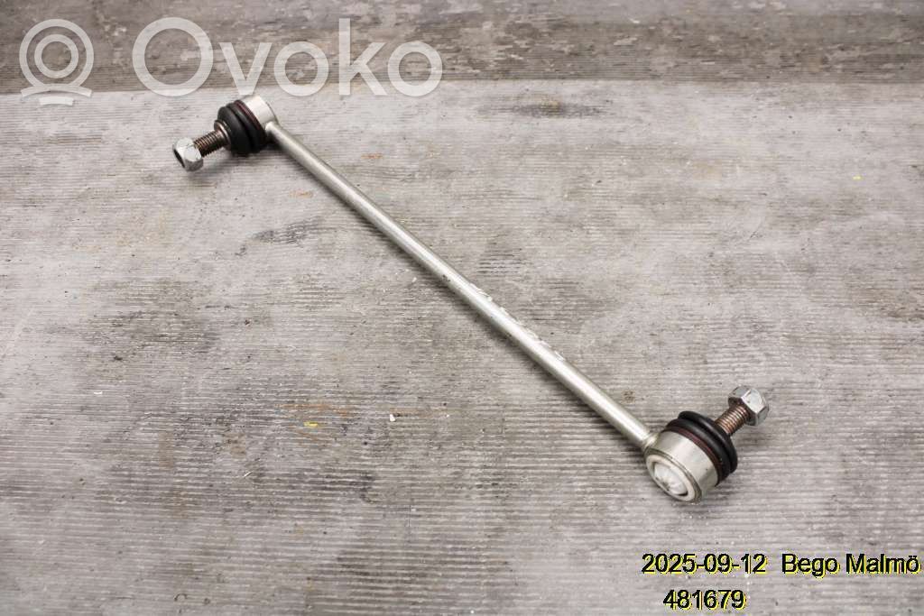 Volvo V70 Sway bar bush bracket, front 