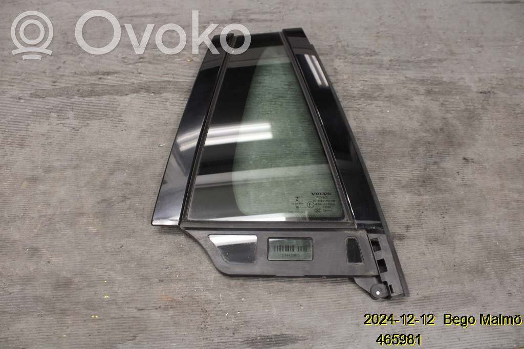 Ventanilla de ventilación de la puerta trasera   32368708