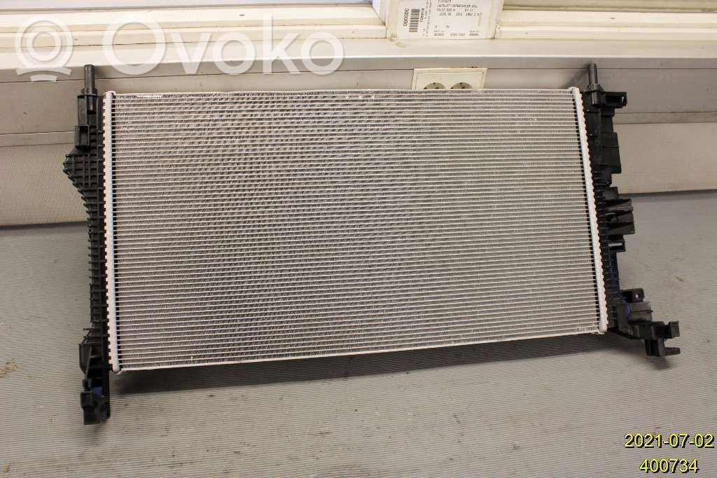 Volvo XC90 Aušinimo skysčio radiatorius 