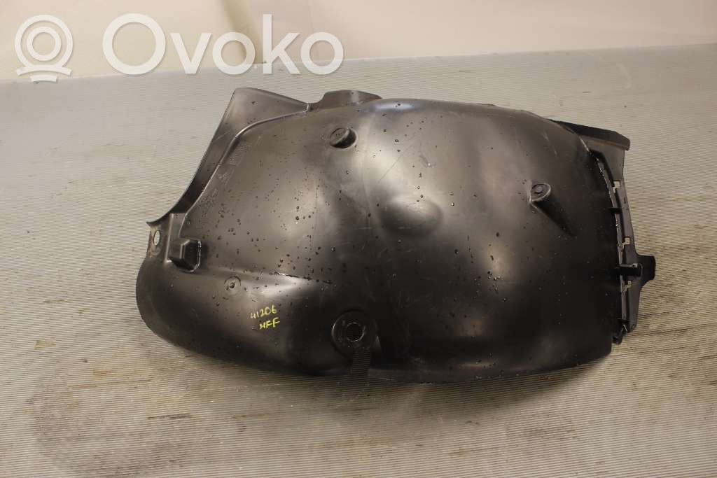 Renault Clio IV Nadkole przednie 