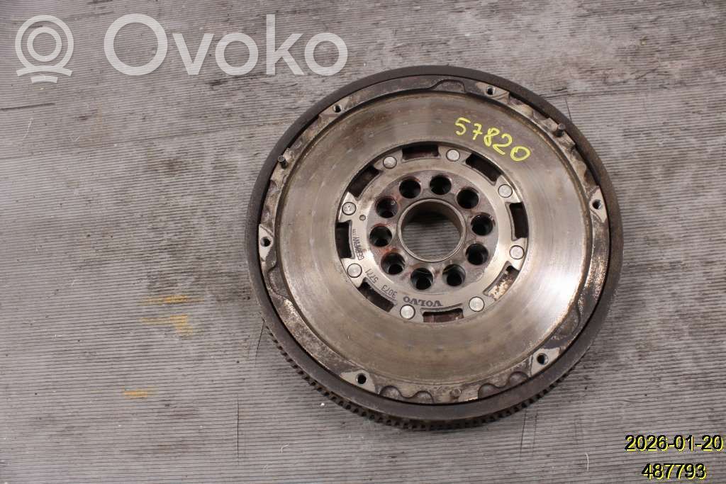 Volvo V70 Vauhtipyörä 