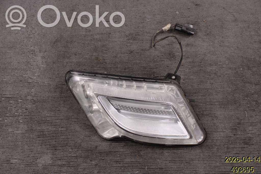 Volvo V60 Kierunkowskaz przedni 