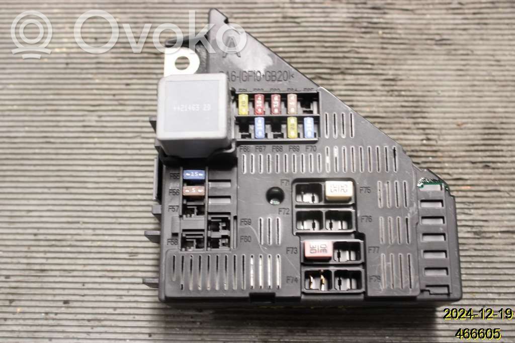 Volvo V60 Fuse module 