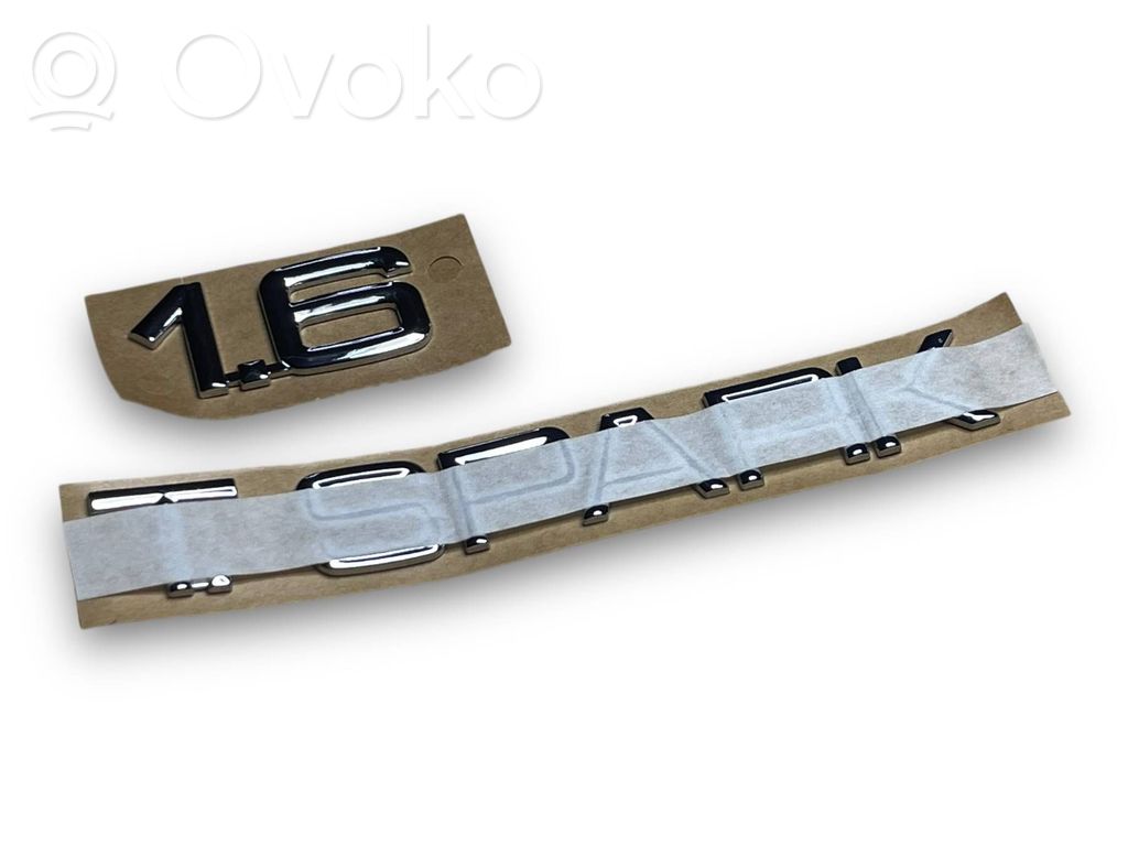 Modeļa burti   S752,606220230