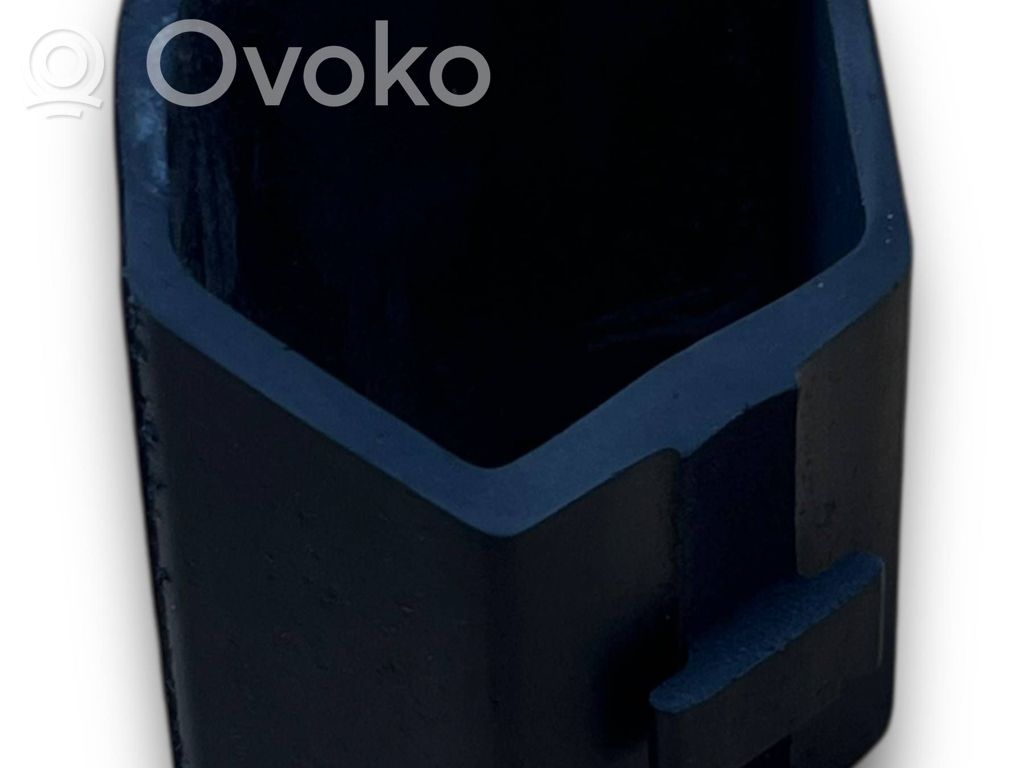 Fiat 500 Oil filter mounting bracket 