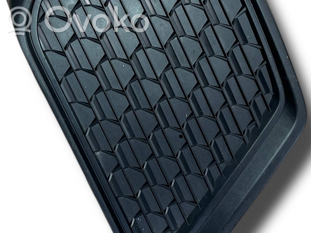 Šoninės oro grotelės   W235,82A807682F