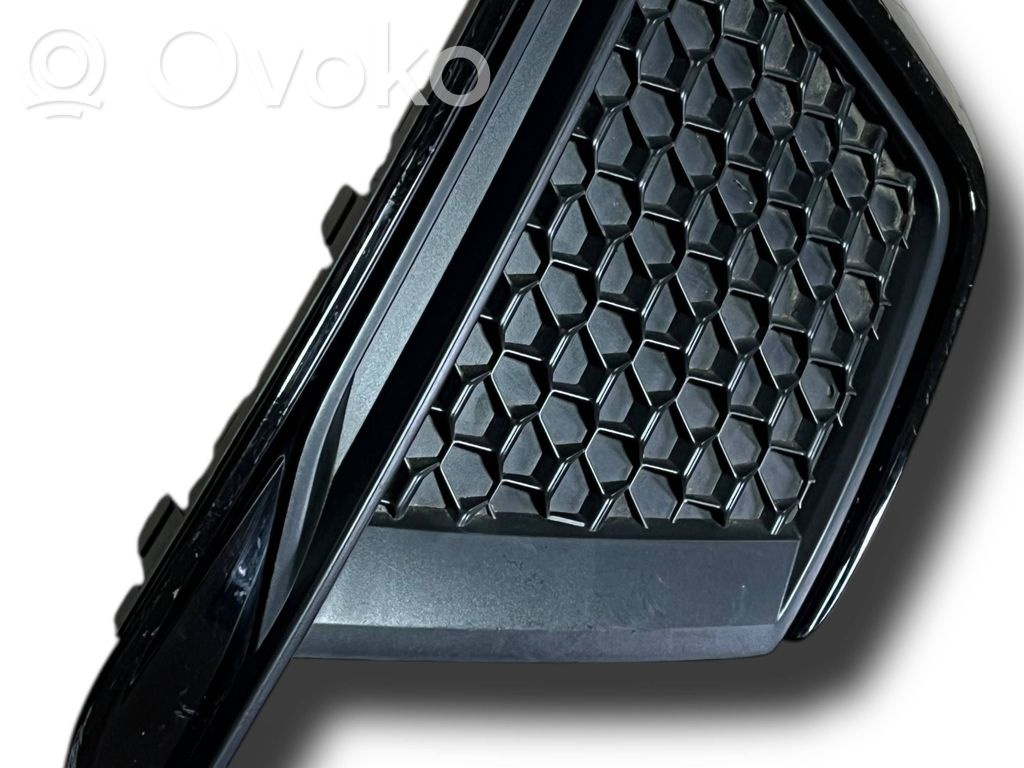 Toyota RAV 4 (XA10) Dashboard side air vent grill/cover trim 
