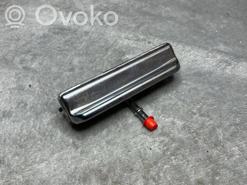 Subaru Legacy Rear glass lock/latch 