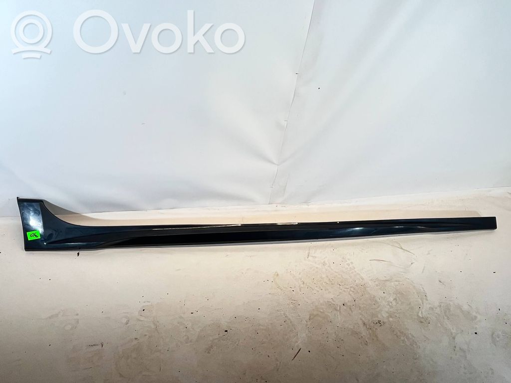 Audi A3 8Y Kojų erdvės šonine apdaila 