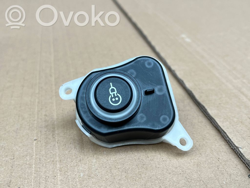 Audi Q4 Sportback e-tron Rear glass lock/latch 