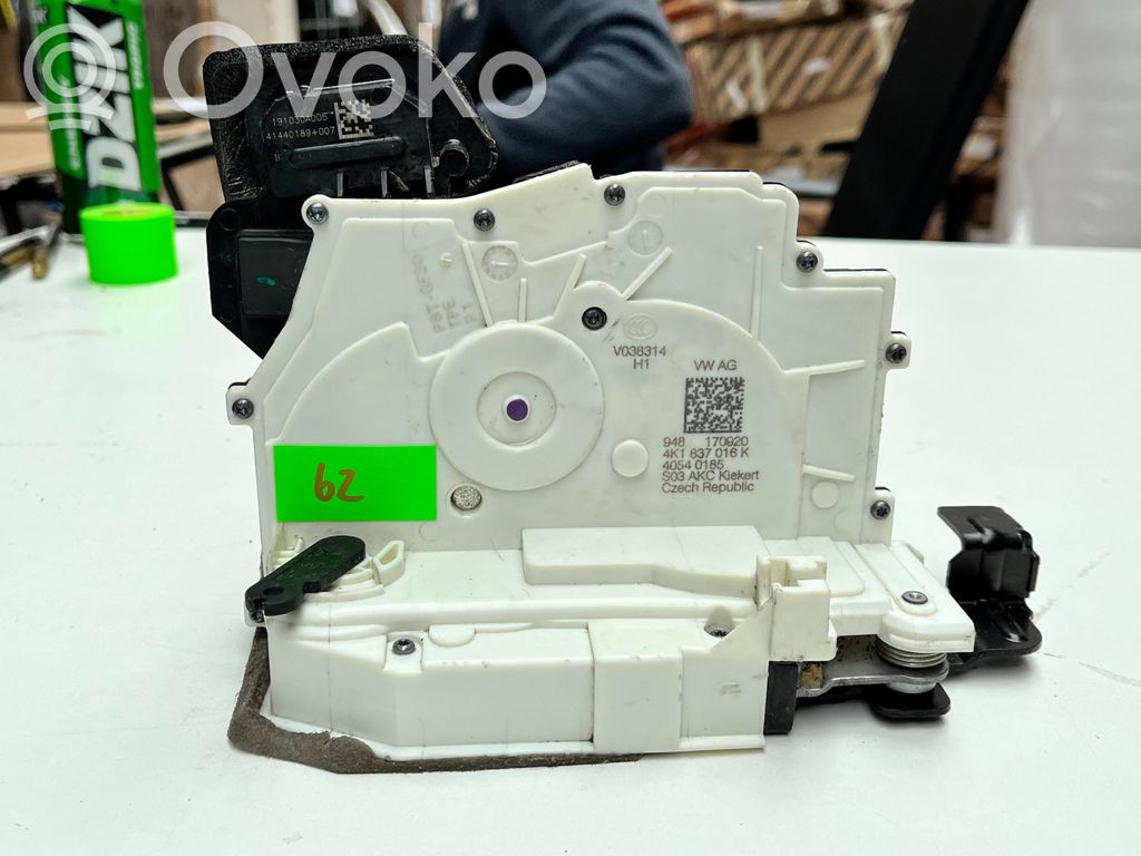Audi A6 S6 C8 4K Rear glass lock/latch 