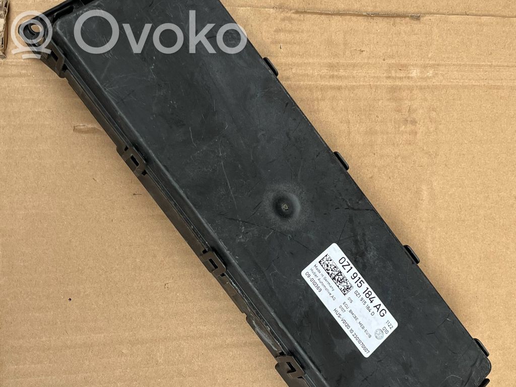 Volkswagen Polo V 6R Takaikkunan lukituksen vastakappale 
