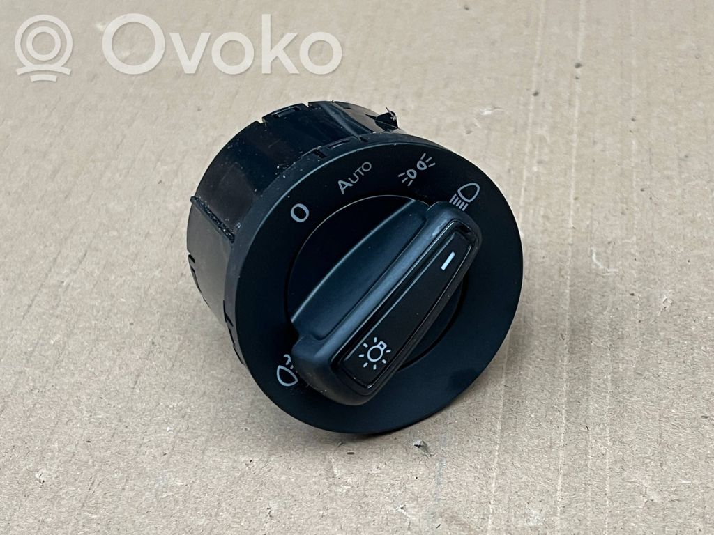 Seat Arona Rear glass lock/latch 