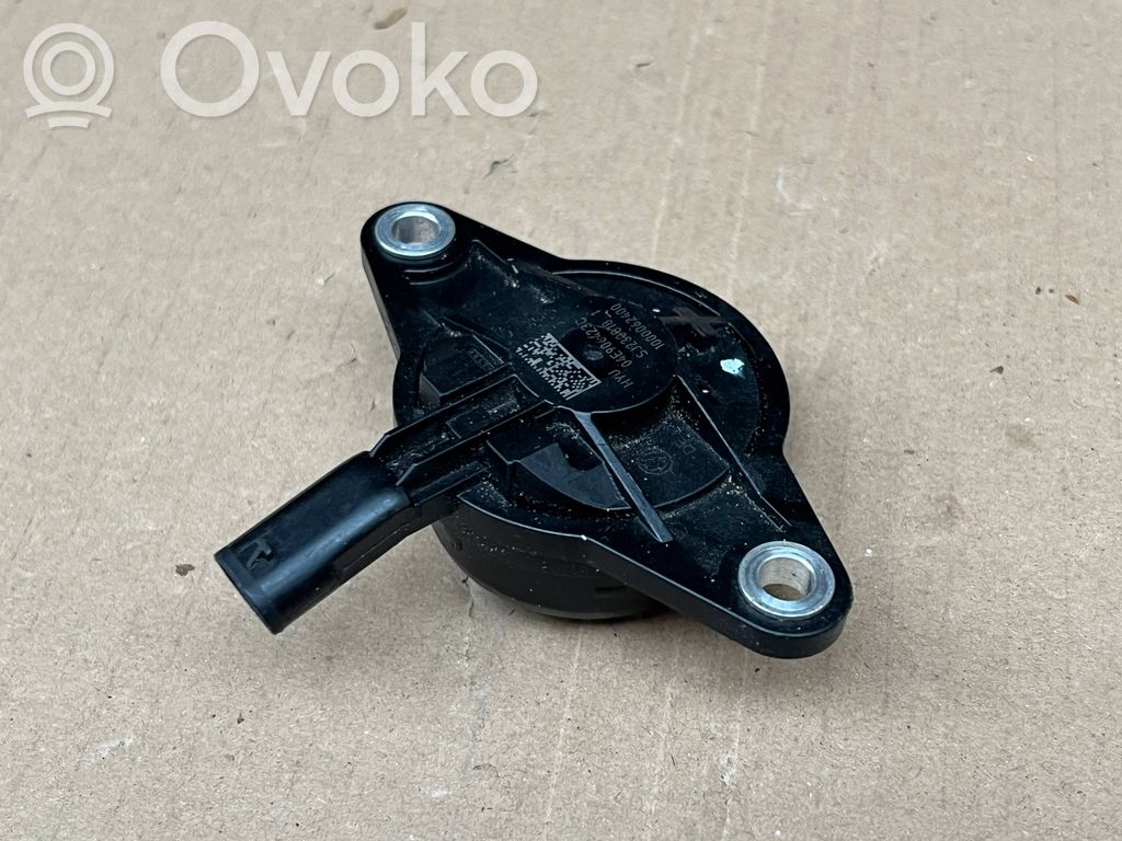 Volkswagen Polo V 6R Rear glass lock/latch 