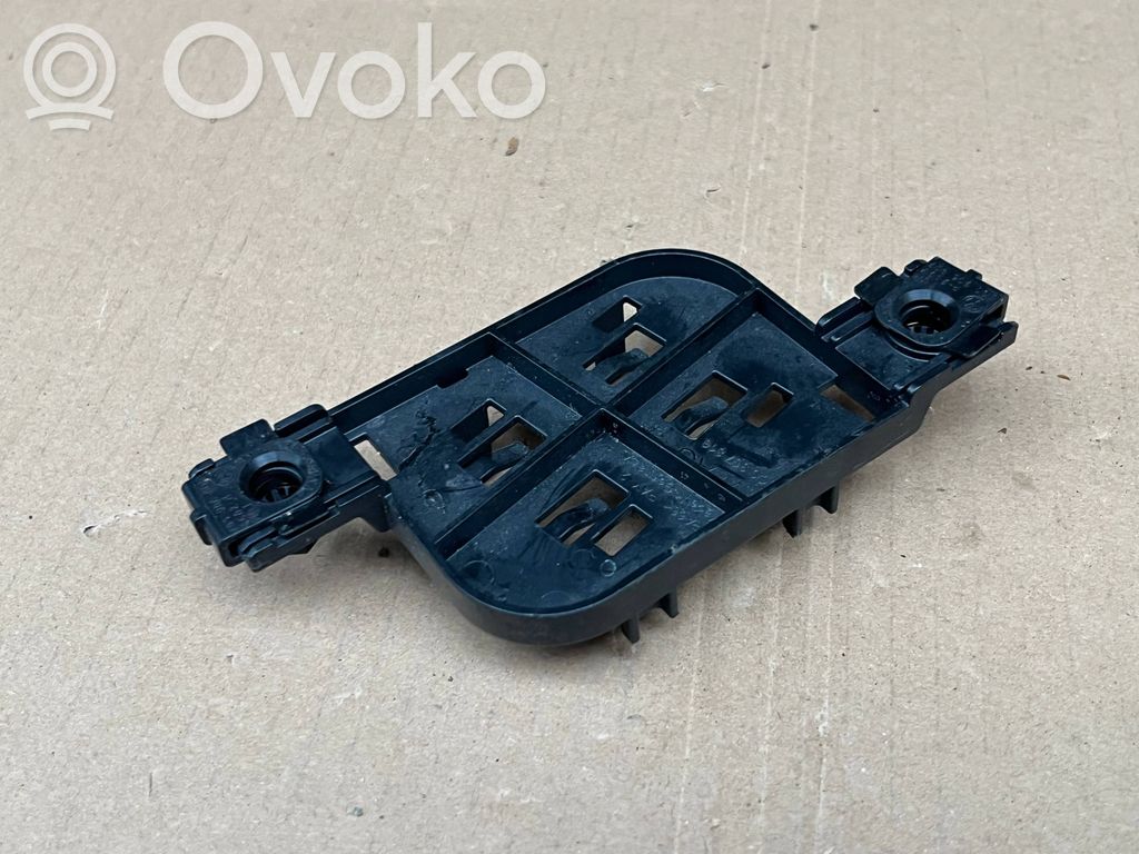 Volkswagen Crafter Rear glass lock/latch 