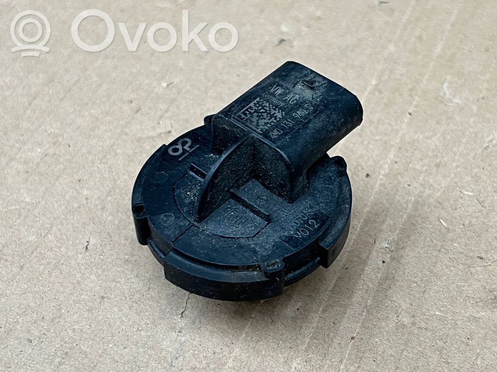 Cupra Leon Rear glass lock/latch 