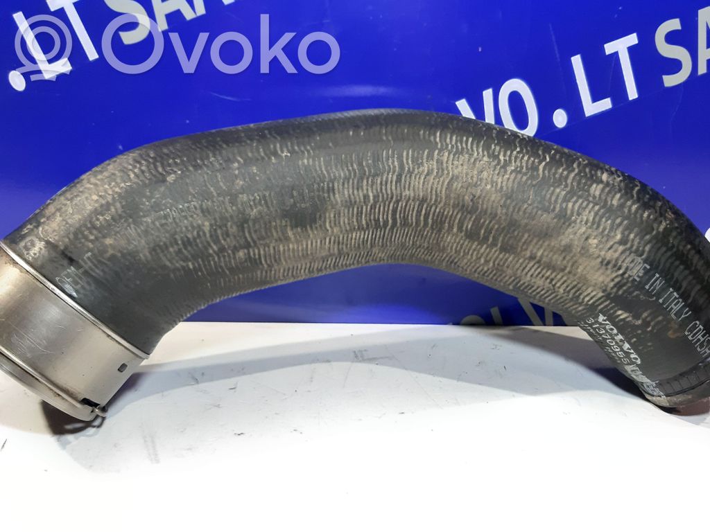 Volvo V60 Intercooler hose/pipe 