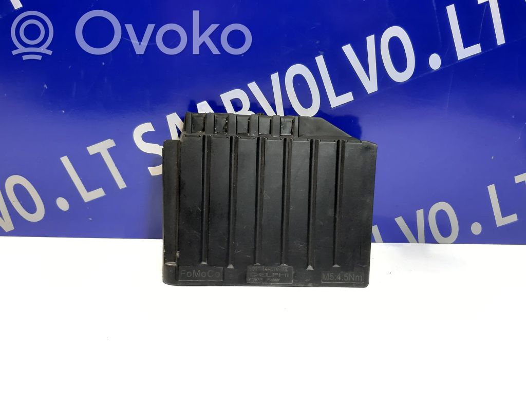 Volvo XC60 Tapa de caja de fusibles 