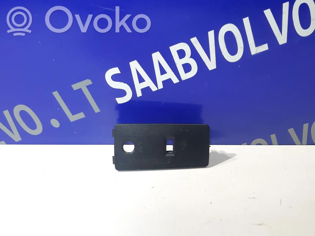 Volvo XC90 Enchufe conector entrada auxiliar 