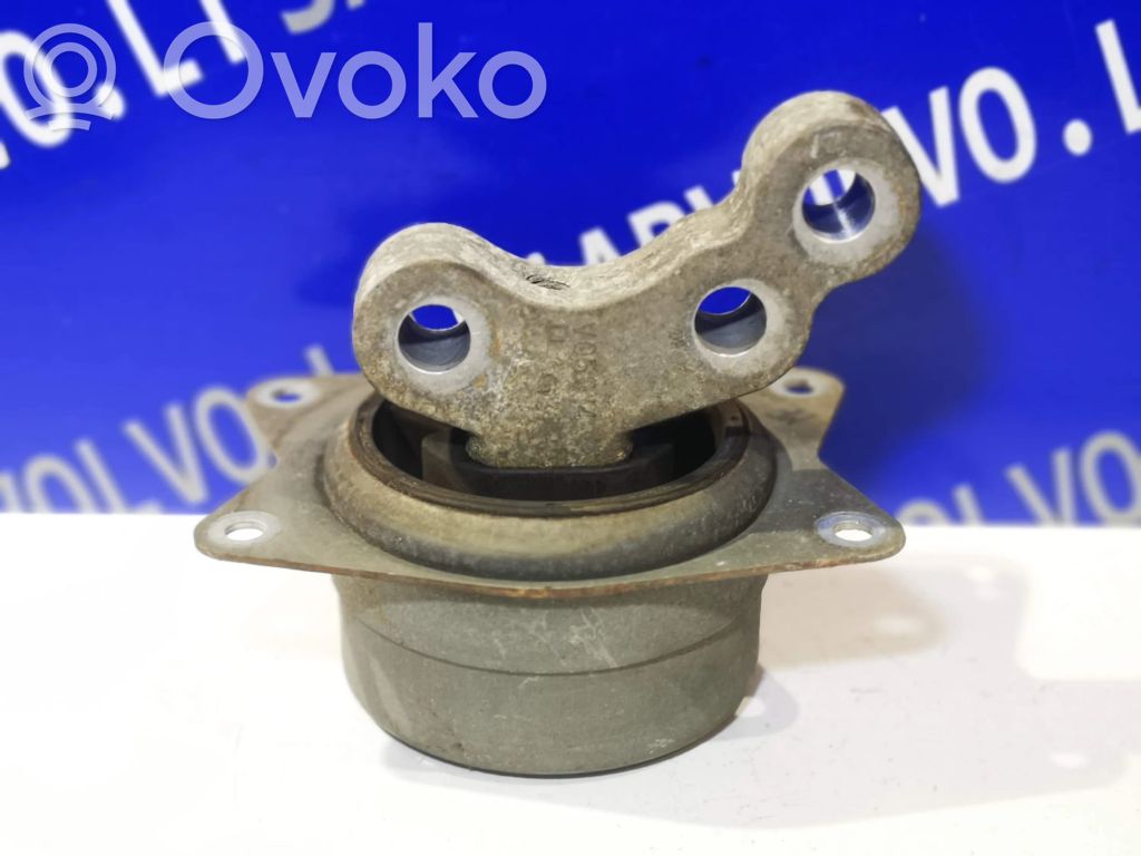 Saab 9-3 Ver1 Engine mount bracket 
