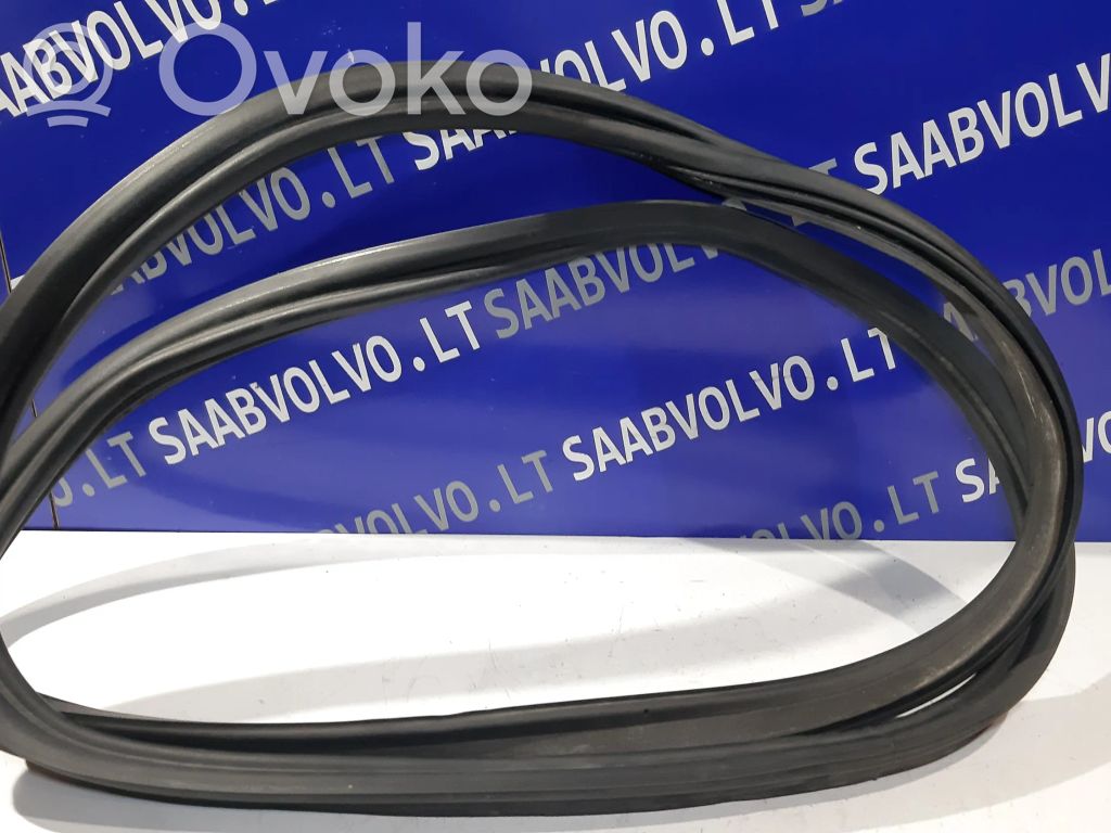 Volvo S60 Gumowa uszczelka bagażnika tylnego / Na karoserii 