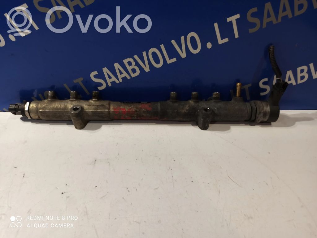 Volvo V70 Listwa wtryskowa 