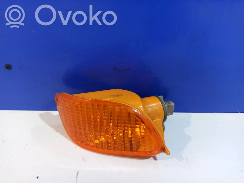Ford Focus Front indicator light 
