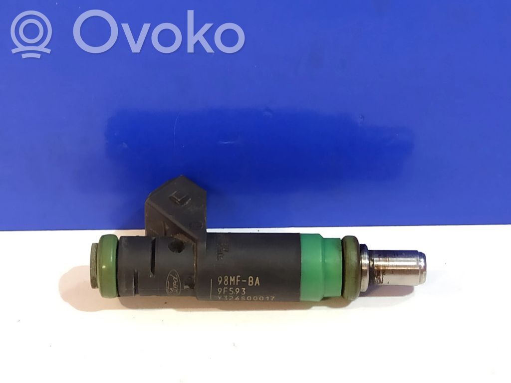 Ford Focus Fuel injector 