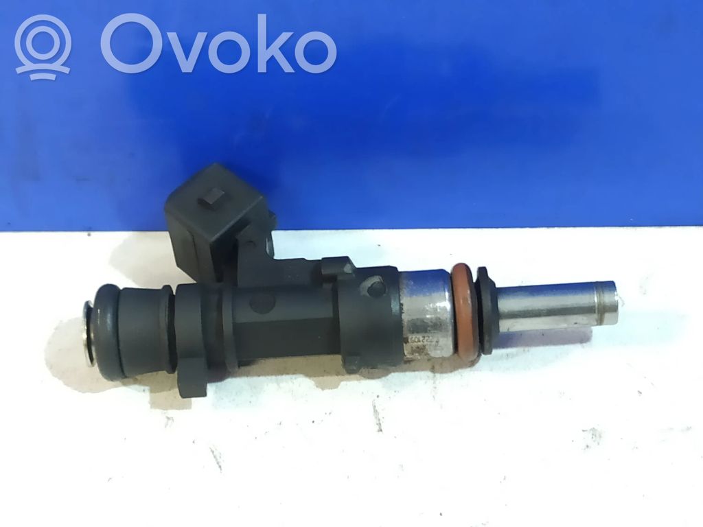 Saab 9-5 Inyector de combustible 