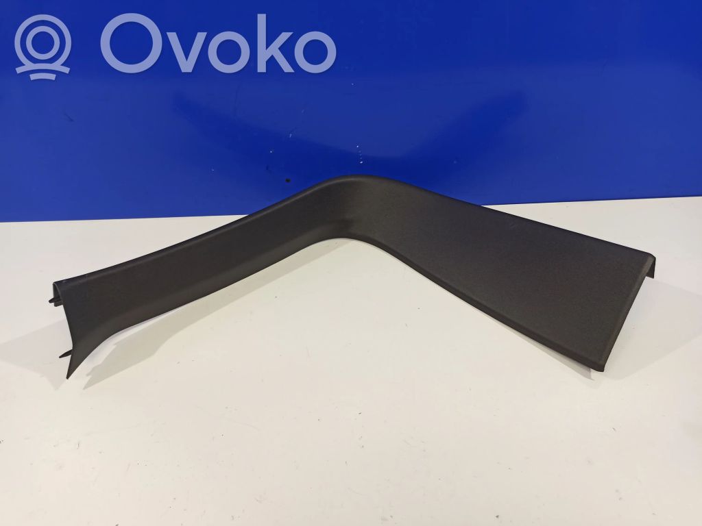 Volvo XC90 Tailgate trim 