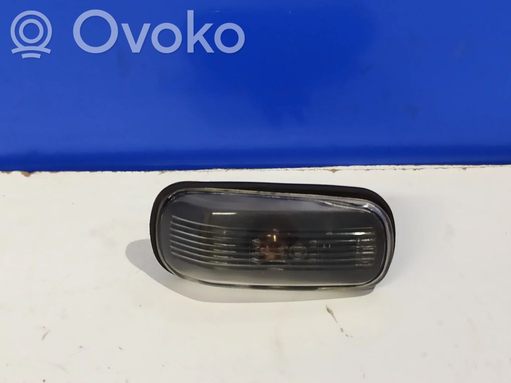 Saab 95 - 96 Front fender indicator light 