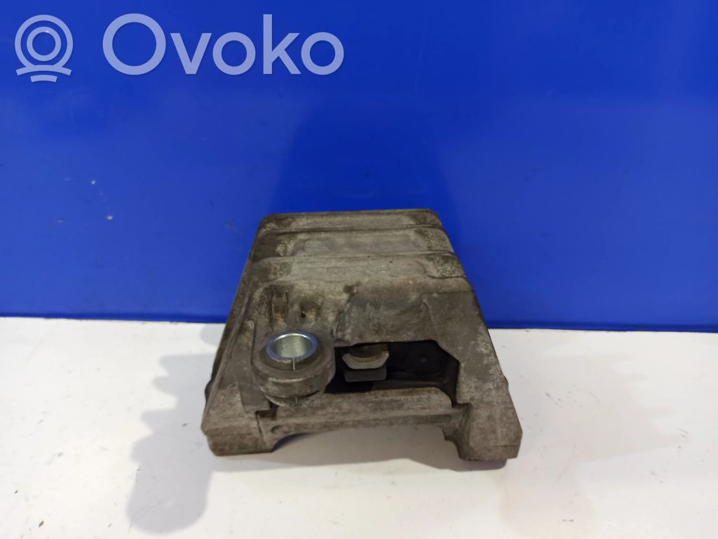 Saab 9-3 Ver1 Engine mount bracket 