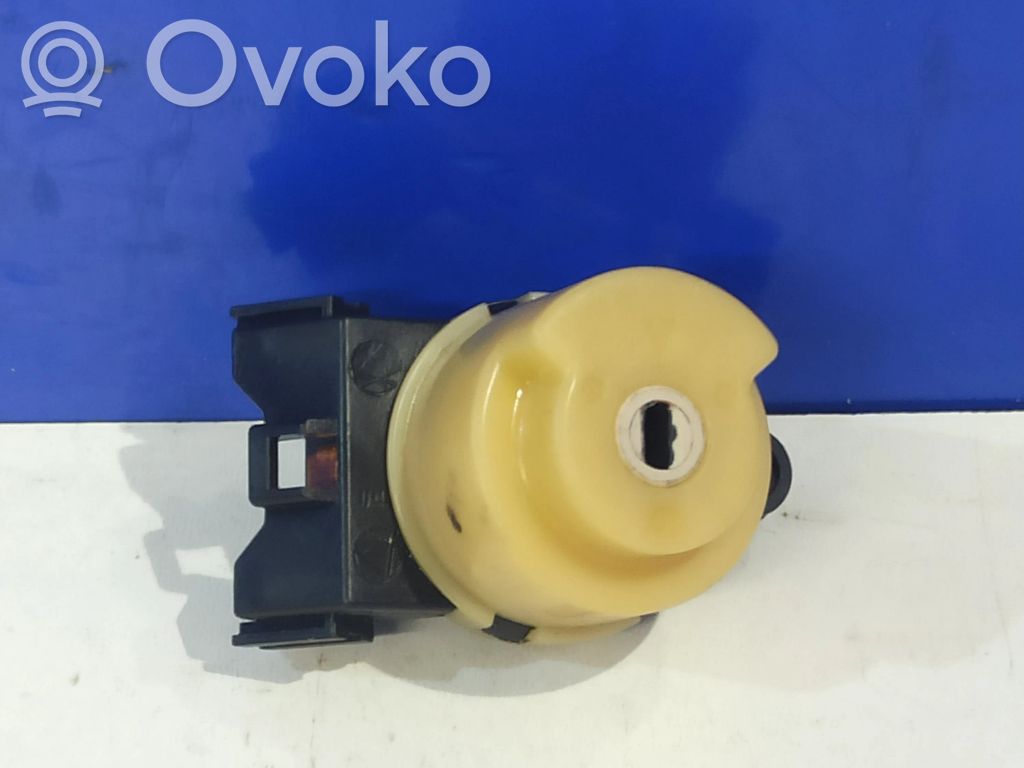 Mitsubishi Grandis Ignition lock 