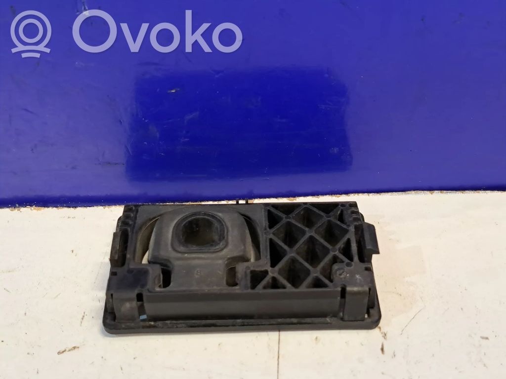 Volvo V60 Radiator support slam panel bracket 