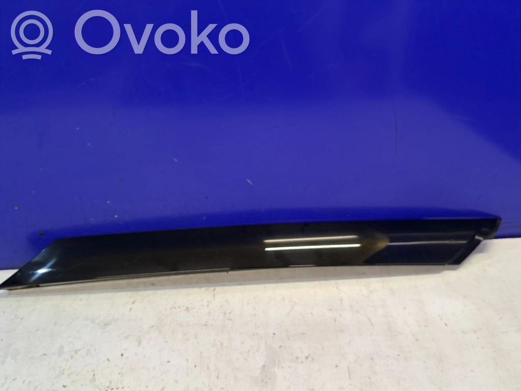 Saab 9-5 Priekinio stiklo apdaila 