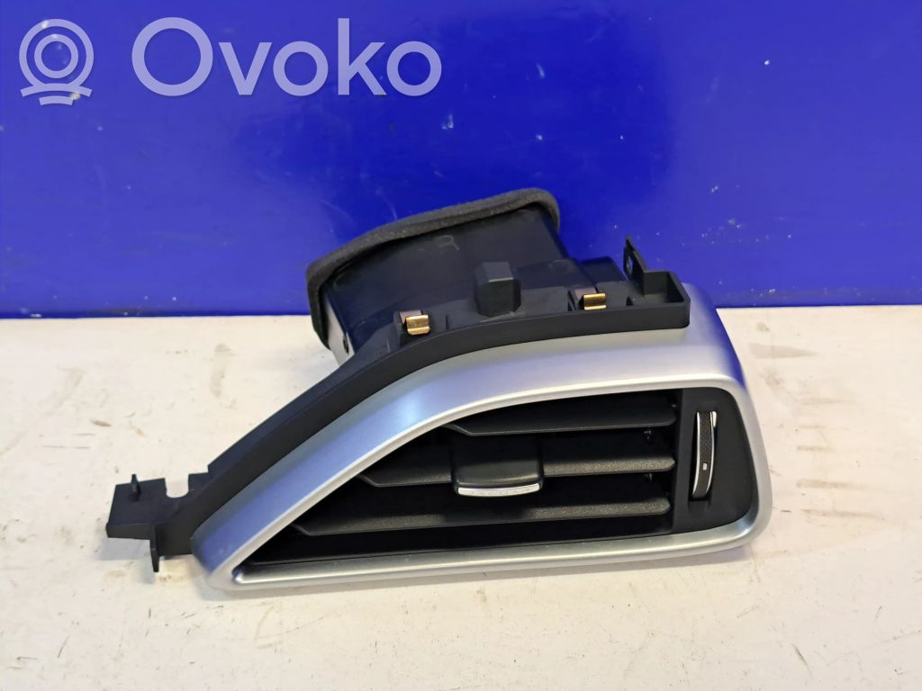 Jaguar XE Ramă grilă ventilație bord 