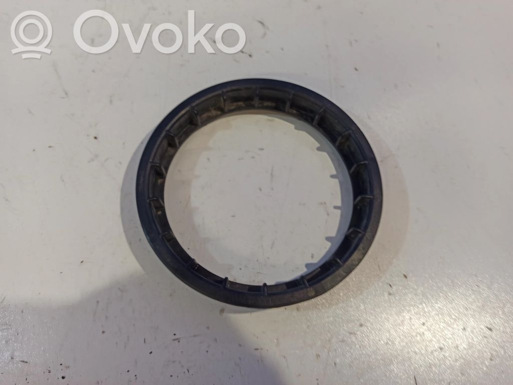 Saab 9-5 Fuel pump bracket 