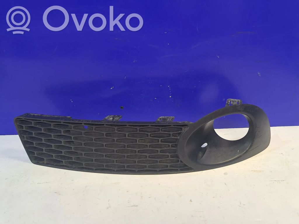 Saab 95 - 96 Front fog light trim/grill 