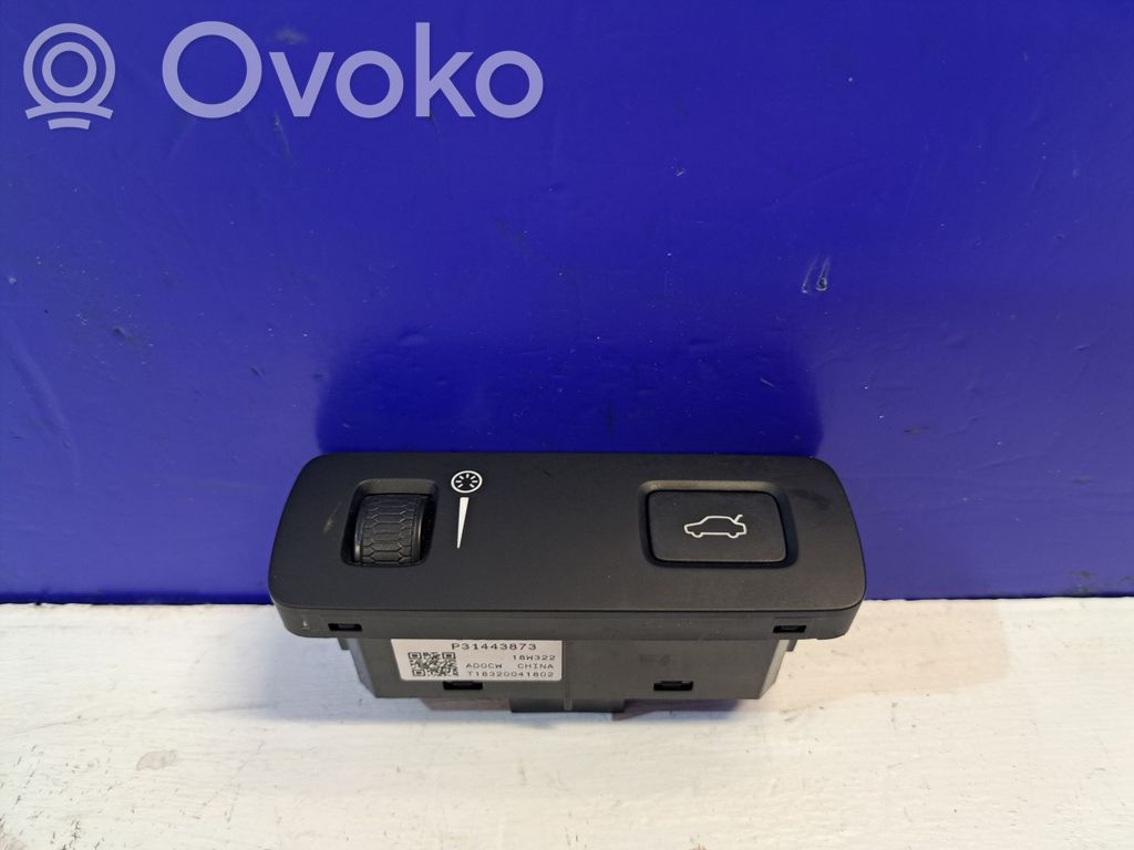 Tailgate/boot open switch button   31443873,31376510