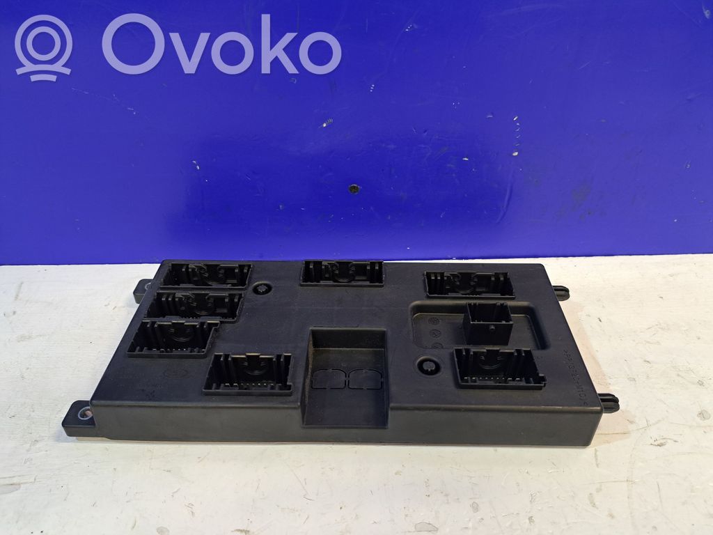 Jaguar XE Fuse module 