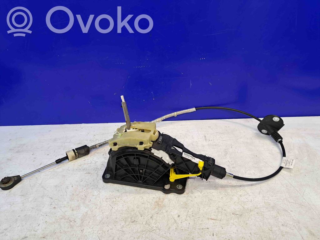 Volvo XC70 Gear shifter/selector 