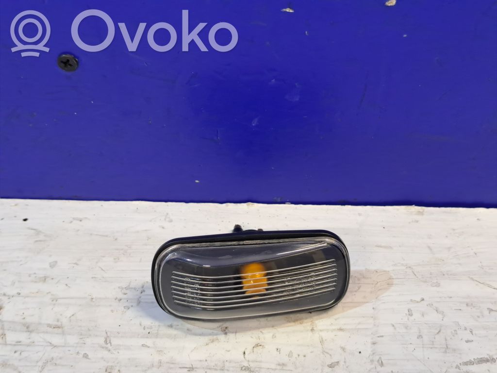 Saab 95 - 96 Front fender indicator light 