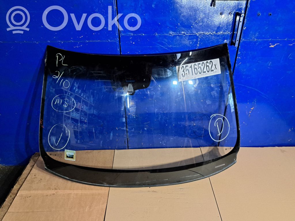 Volvo S60 Front windscreen/windshield window 