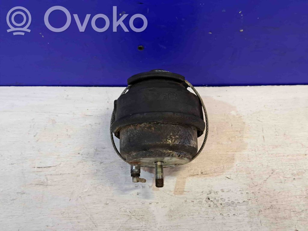Volvo XC90 Suport tampon motor 