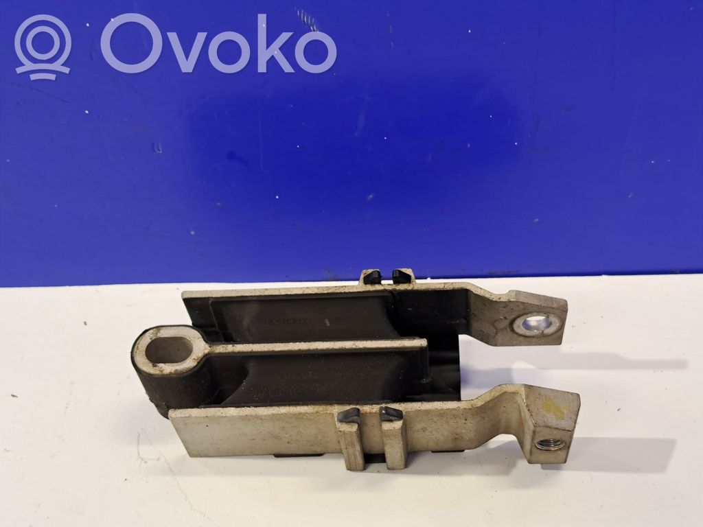 Engine mount bracket   31401239