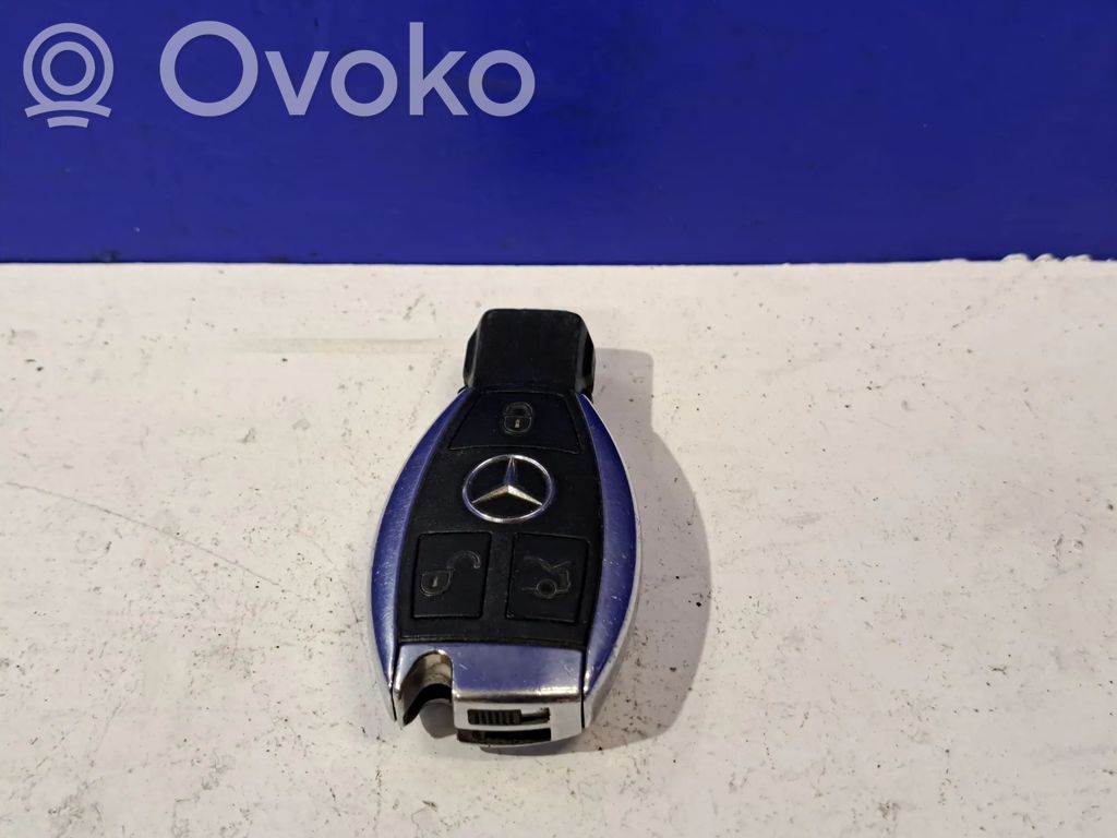 Mercedes-Benz E W212 Aizdedzes atslēga / karte 