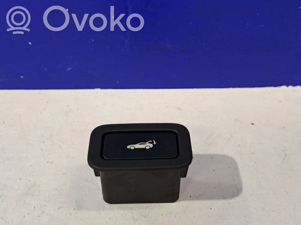 Jaguar F-Type Tailgate/boot open switch button 
