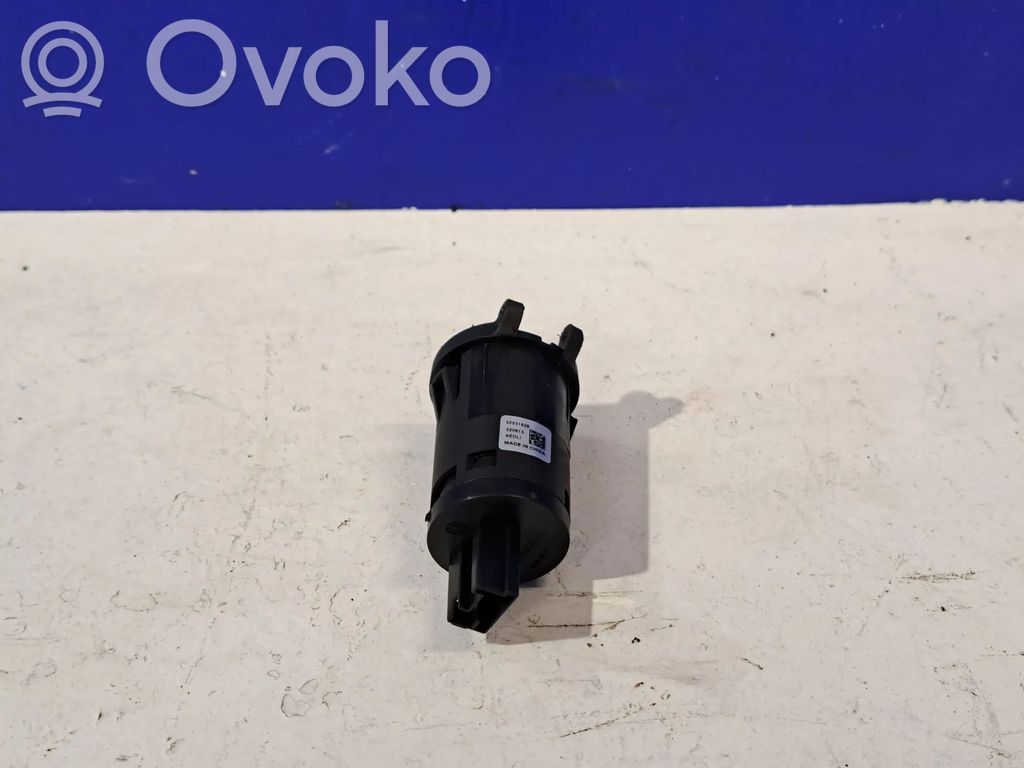 Polestar 2 Enchufe conector USB 