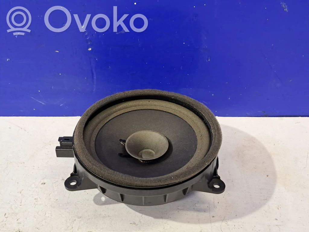 Altavoz de la puerta trasera   32265248